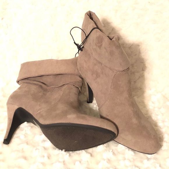 Express Shoes - 𝅺express Slouchy Taupe Booties